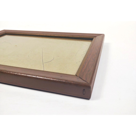 Vintage Metal Faux Wood Small Picture Frame w Gold Trim 5x7 Hang Stand MCM - Picture 6 of 7